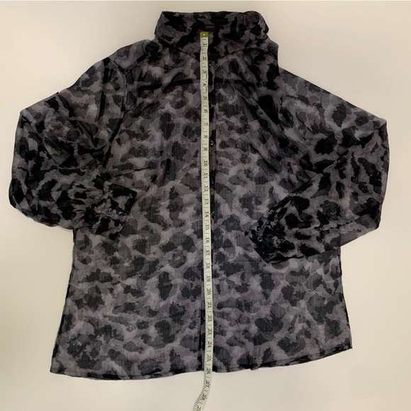Grey & black sheer animal print button down top Esprit Collection. Sz XL - Picture 4 of 7